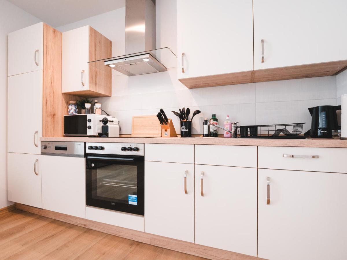 Apartment Fuer 2 Im Zentrum: Wifi Kueche Parken